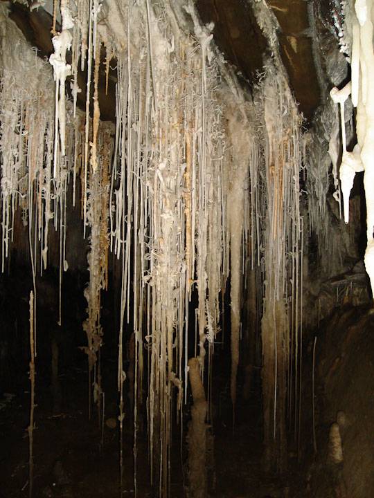 Salão Taqueupa na Caverna Santana, no PETAR. Foto do Jura, da Parque Aventuras